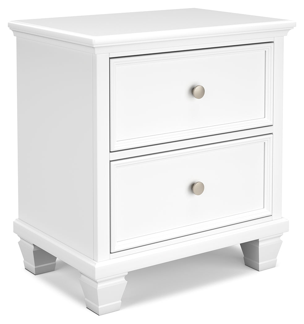 Fortman White King Panel Bed, Dresser and 2 Nightstands - B680B15