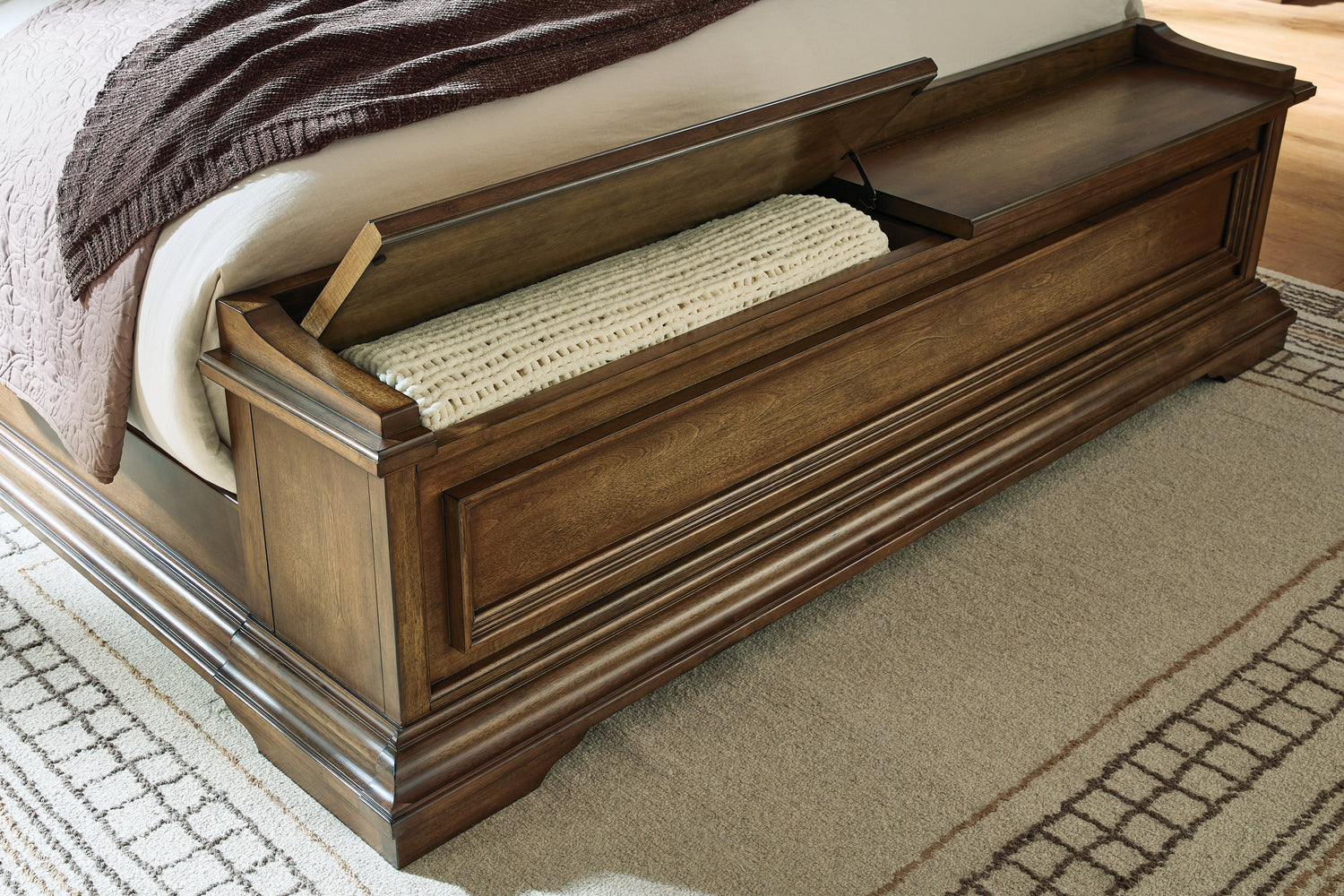 Frantanna Brown King Panel Stroage Bed - PCB949B8