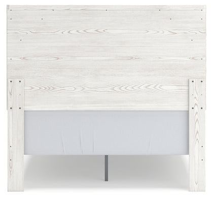 Gerridan Full Panel Bed and Chest - B1190B36