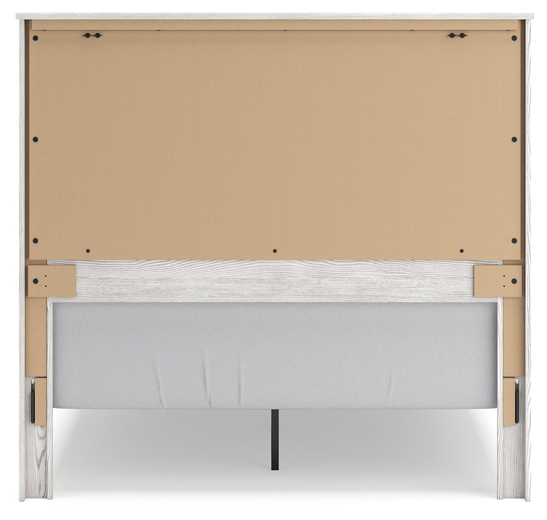 Gerridan Queen Panel Bed with 2 Nightstands in White/Gray - PKG019123