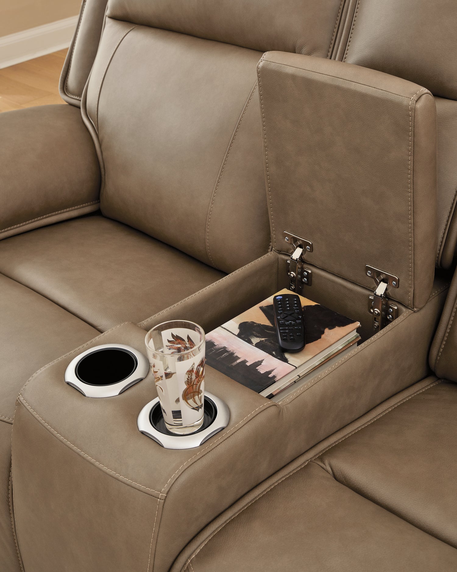 Glencroft Sahara Power Reclining Loveseat with Console - PCU1240018