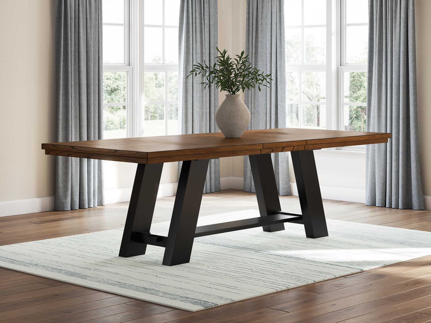 Greddinton Extension Dining Table and 4 Chairs - PCD824D32