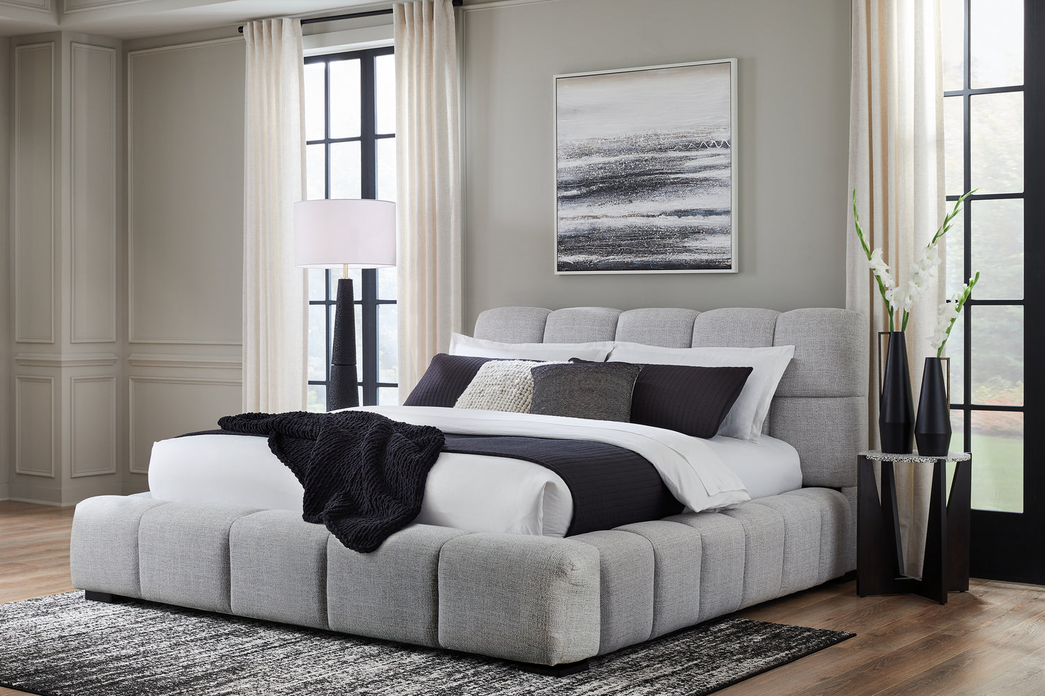 Grendusk Light Gray Queen Upholstered Bed - PCB584B1