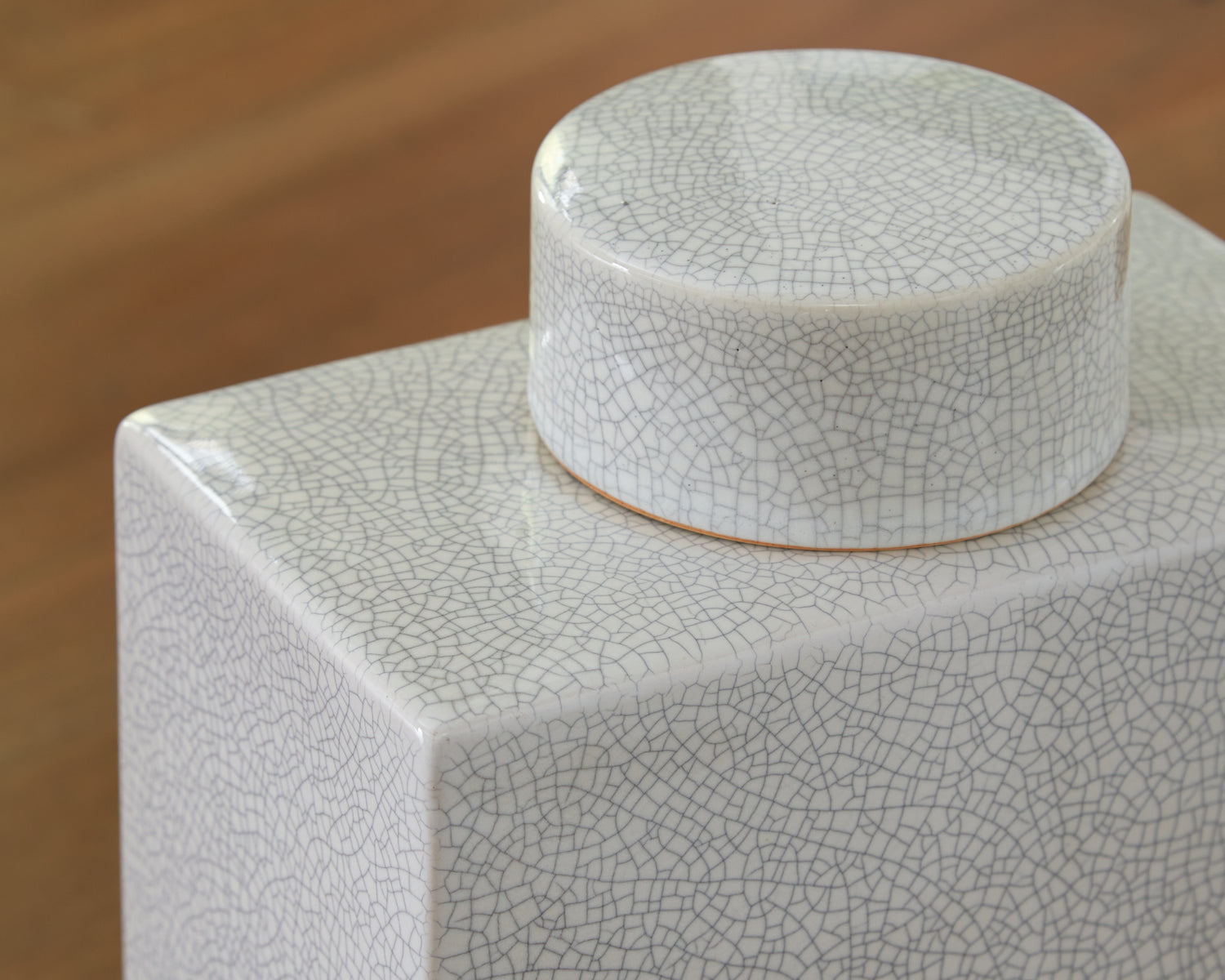 Haddworth Antique White Jar - A2000779