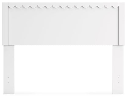 Hallityn Full Panel Headboard with Dresser, Chest and Nightstand in White - PKG018835