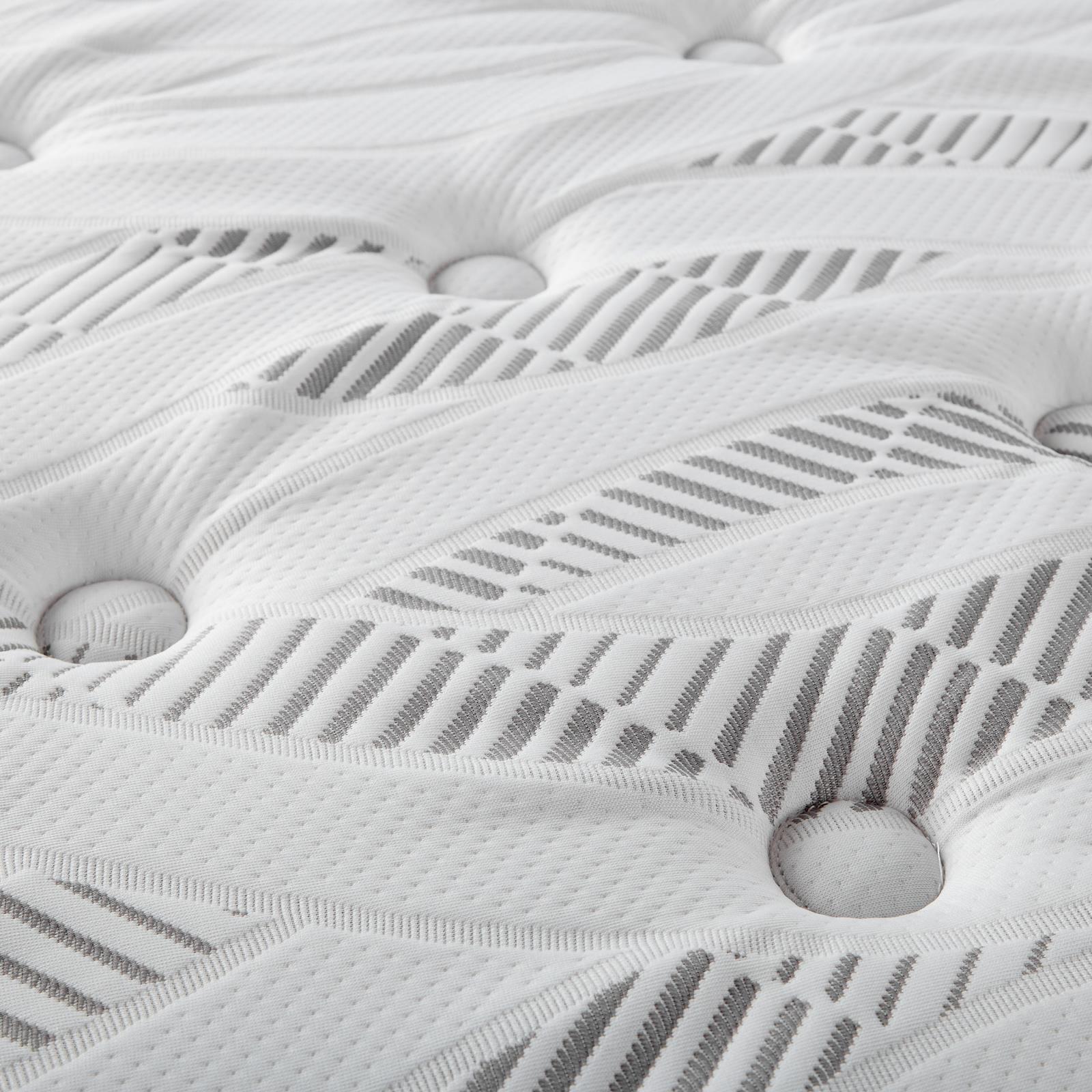 Hayes 11" Eastern King Pillow Top Foam Hybrid Mattress - 350362KE