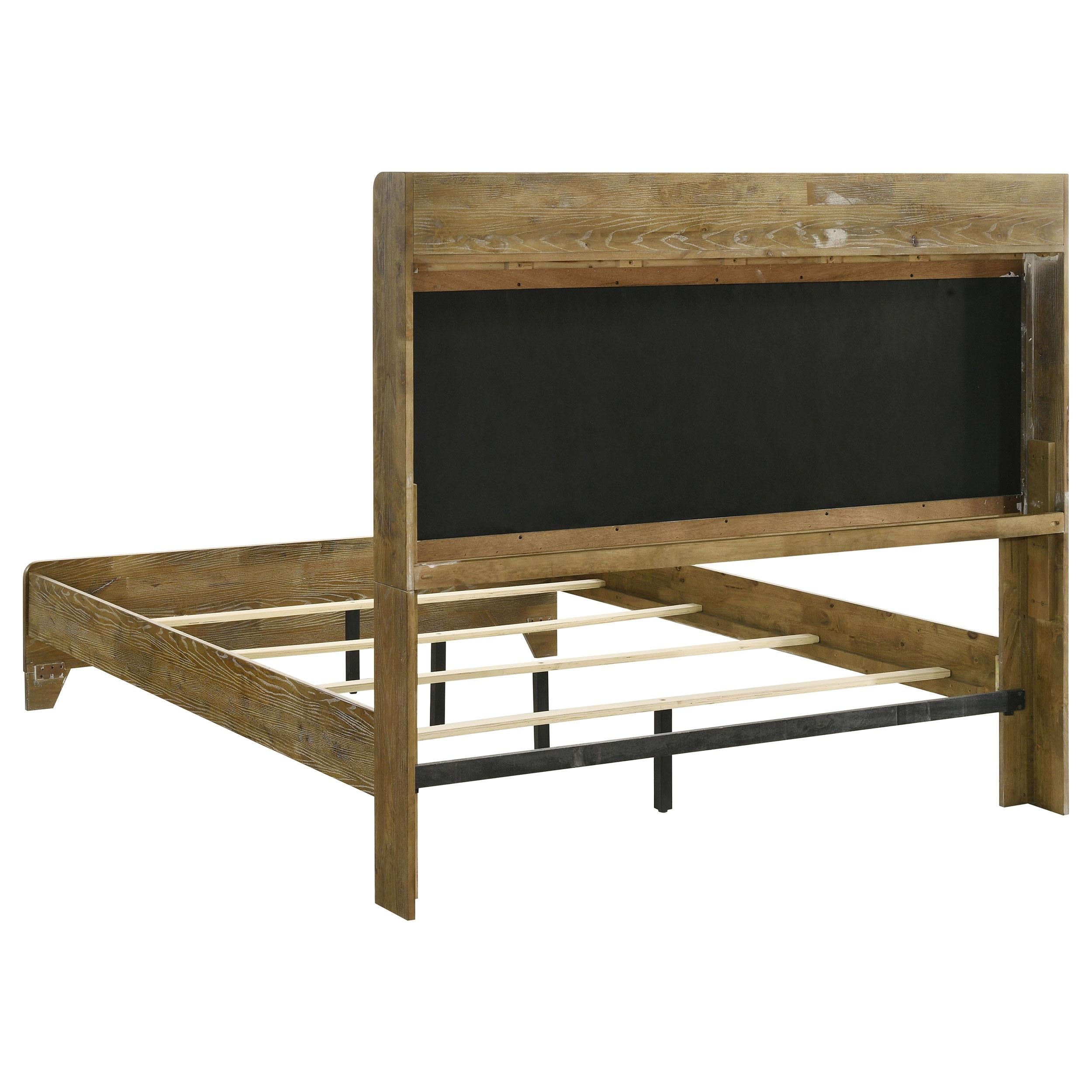 Henderson 4-piece Eastern King Bedroom Set Medium Oak - 222971KE-S4