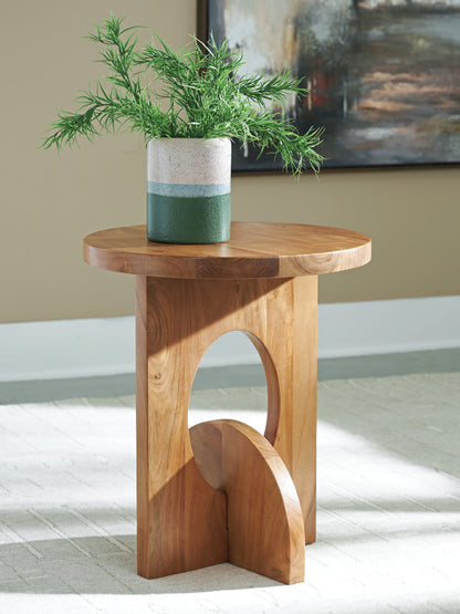 Hollbourne Brown Accent Table - A4000723