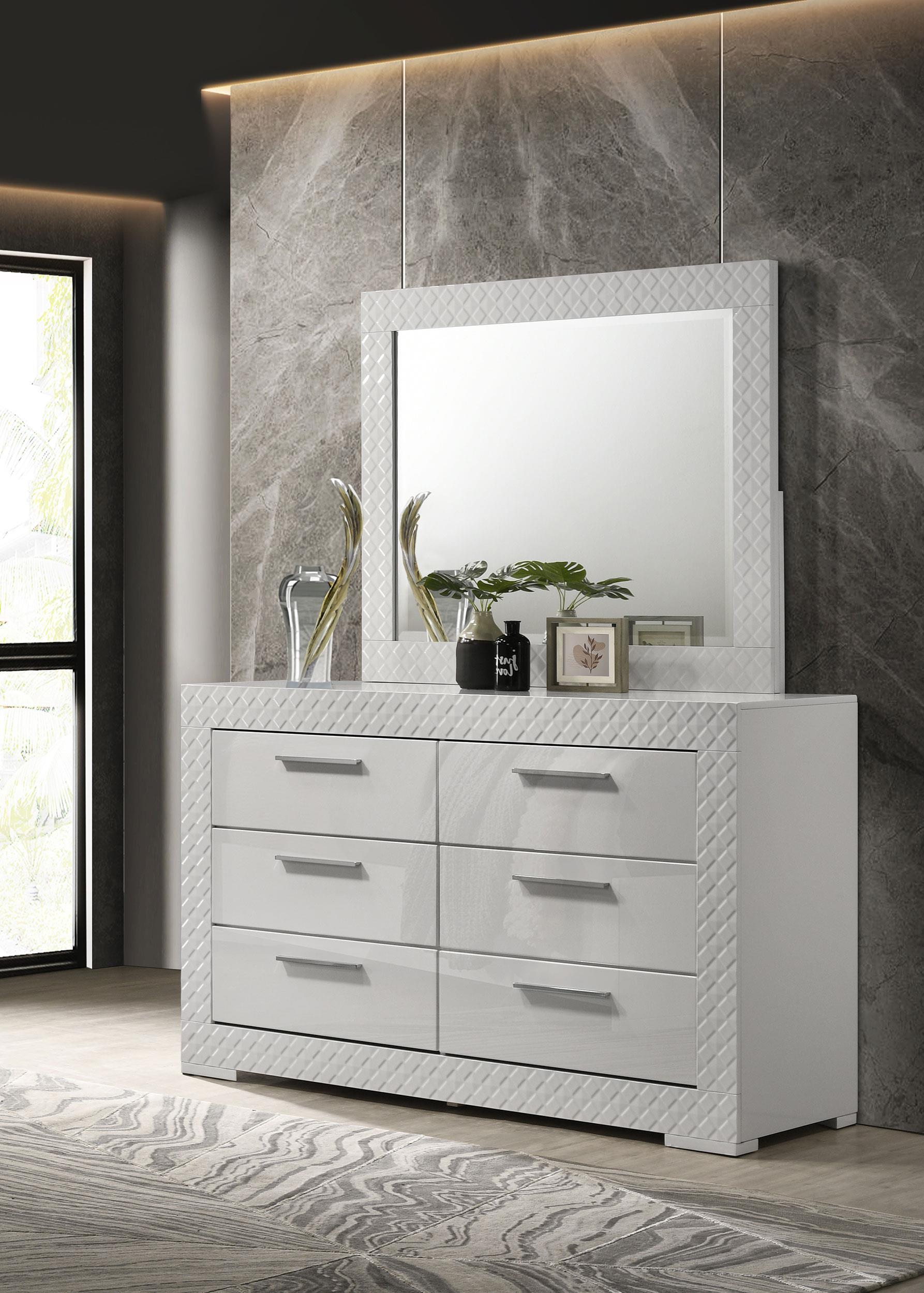 Ives 6-drawer Dresser and Mirror White High Gloss - 224943M