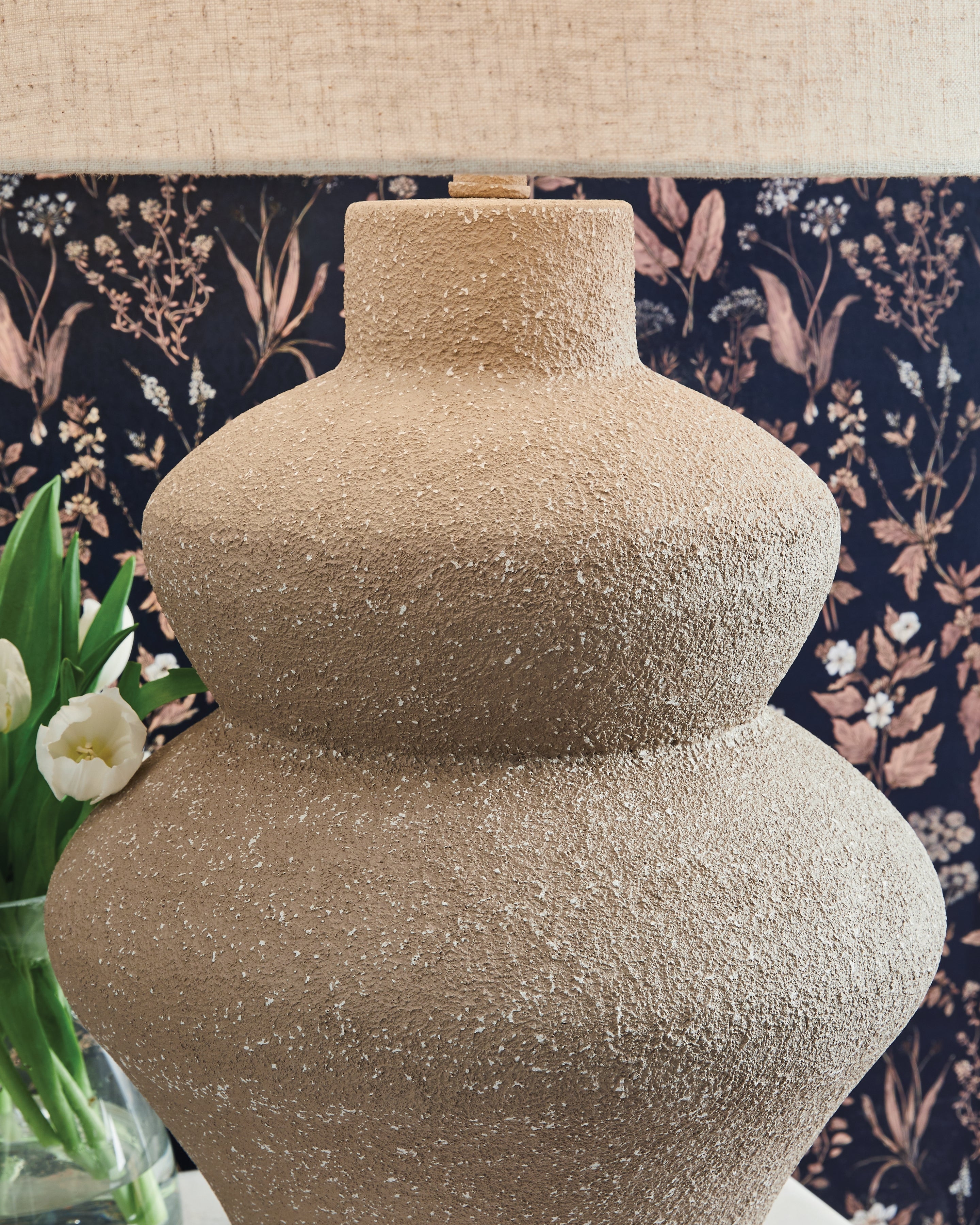 Jossleigh Beige Table Lamp - L207624
