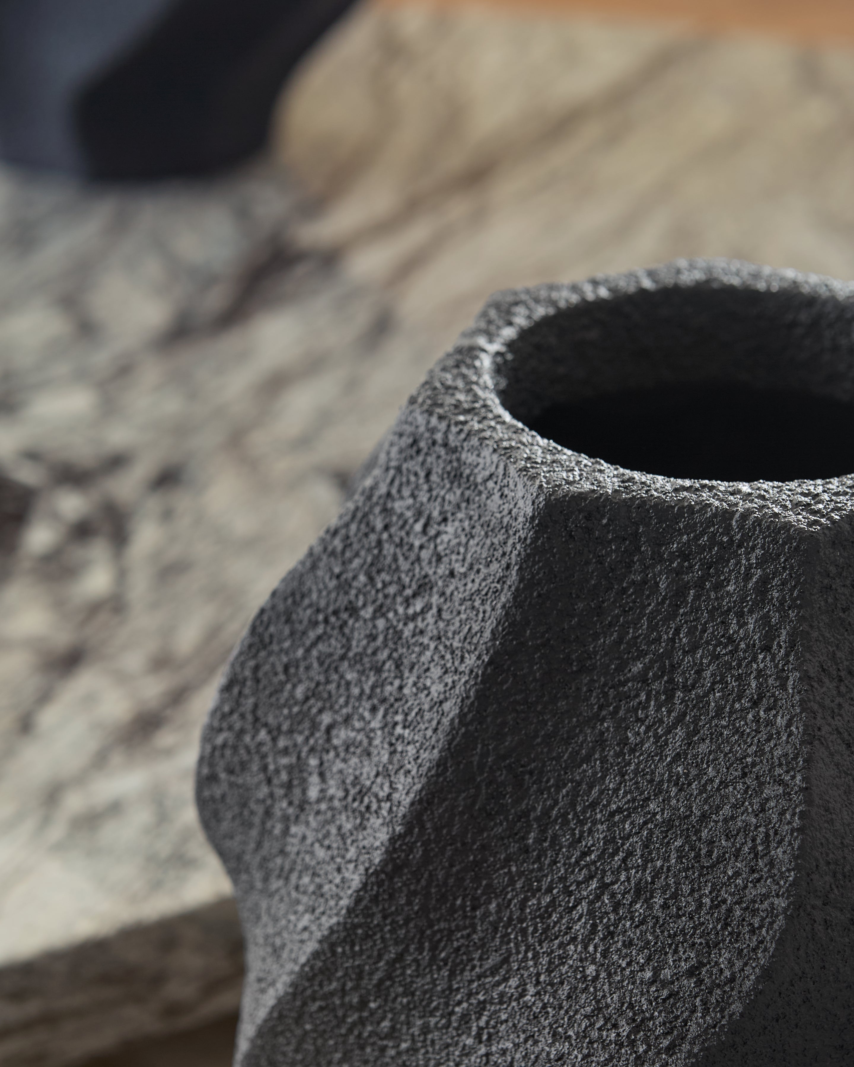 Judworth Black Vase - A2000874