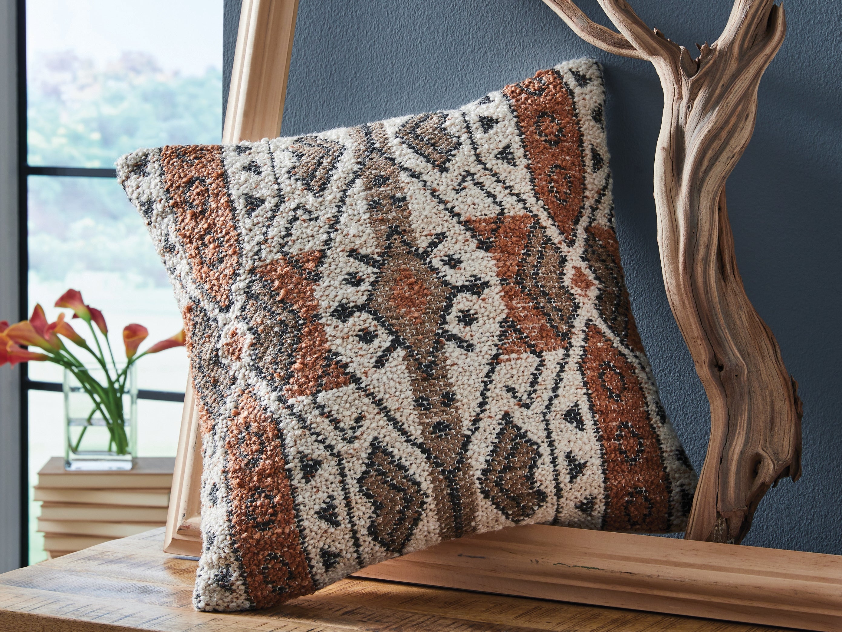 Kierenworth Sienna/Ivory/Black Pillow (Set of 4) - A1001110