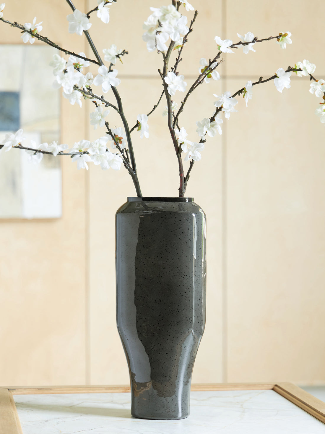 Kierlain Gray/Black Vase - A2000809