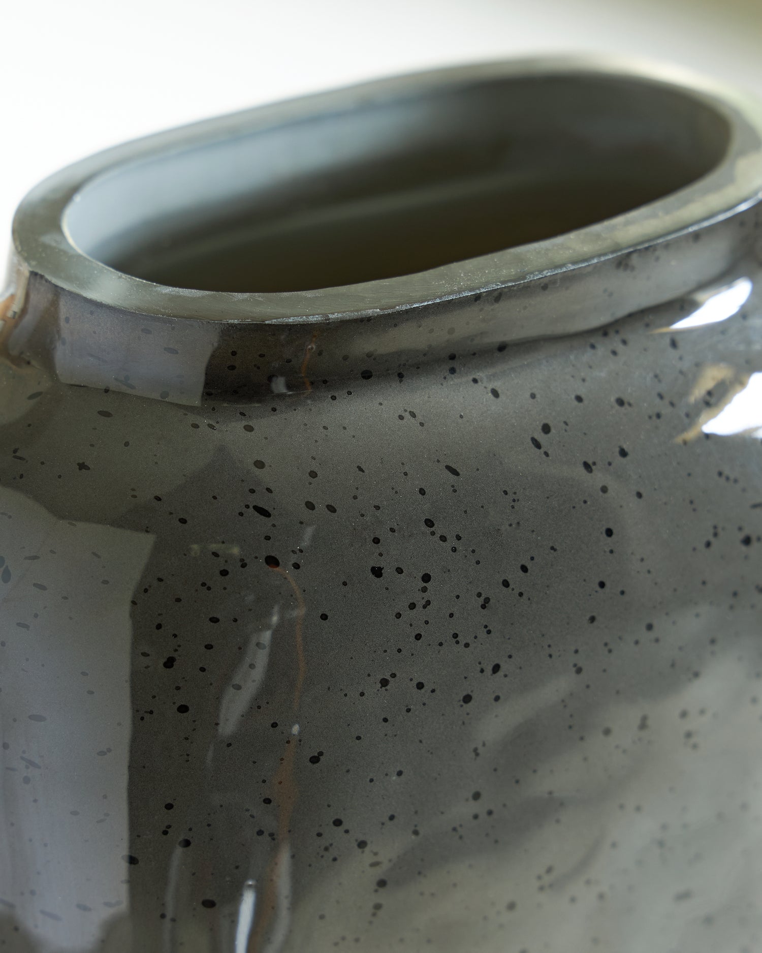 Kierlain Gray/Black Vase - A2000809