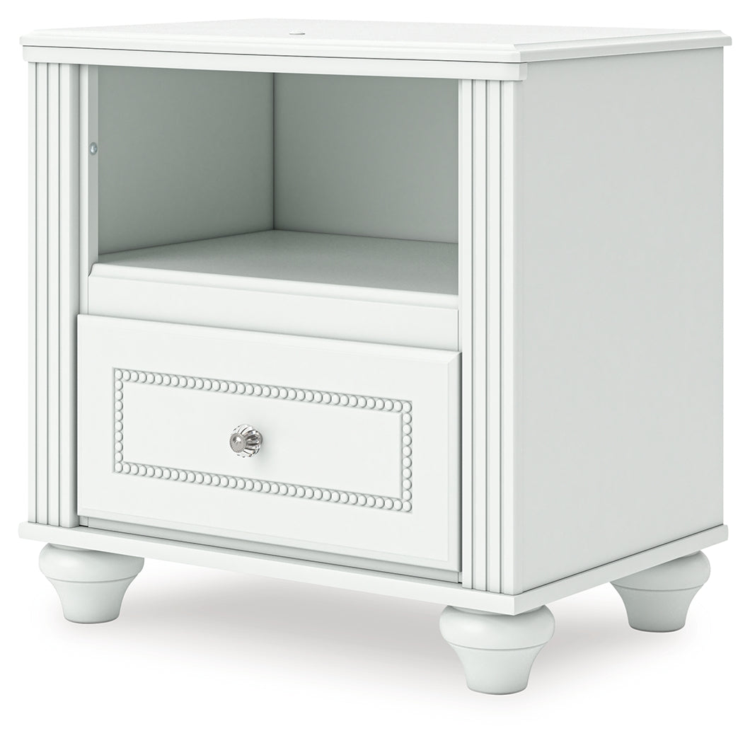 Kozlani White Nightstand - PCB1819-91