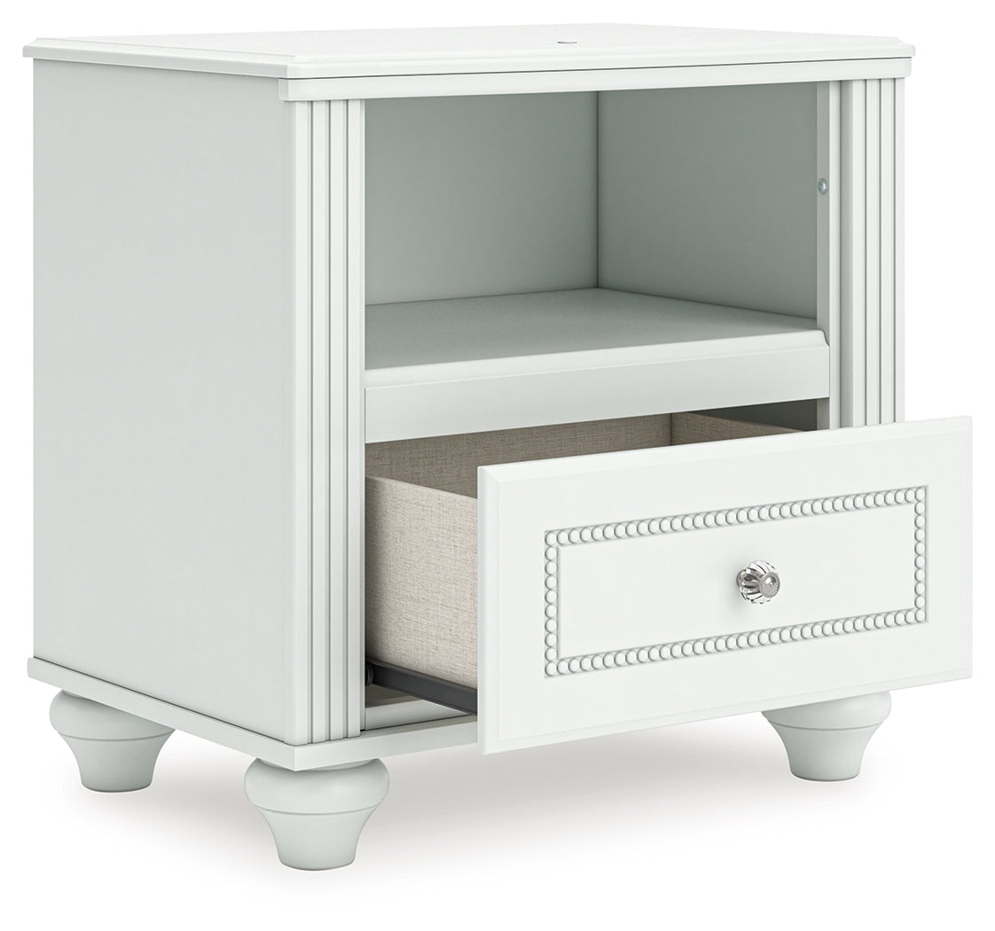 Kozlani White Nightstand - PCB1819-91
