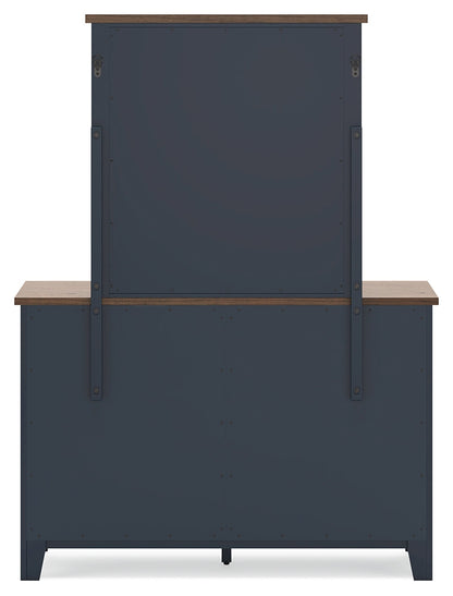 Landocken Full Panel Bed with Mirrored Dresser, Chest and 2 Nightstands in Brown/Blue - PKG020331