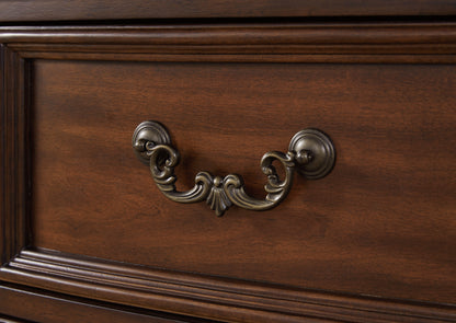 Lavinton Brown King Poster Bed, 2 Chests and Nightstand - B764B12