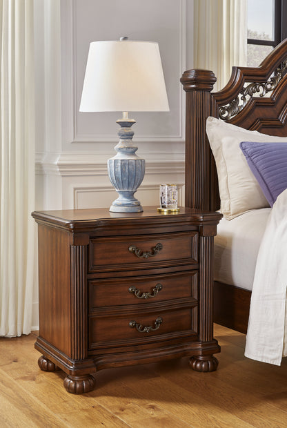 Lavinton Brown Poster Bedroom Set from Ashley - Luna Furniture