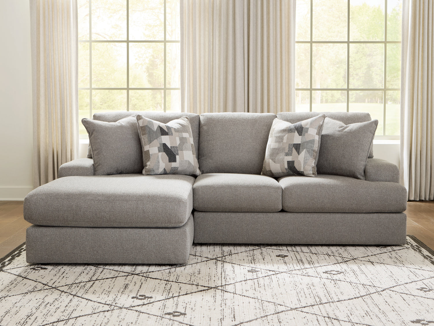 Lindon Smoke 2-Piece Sectional with Chaise - 84704S1