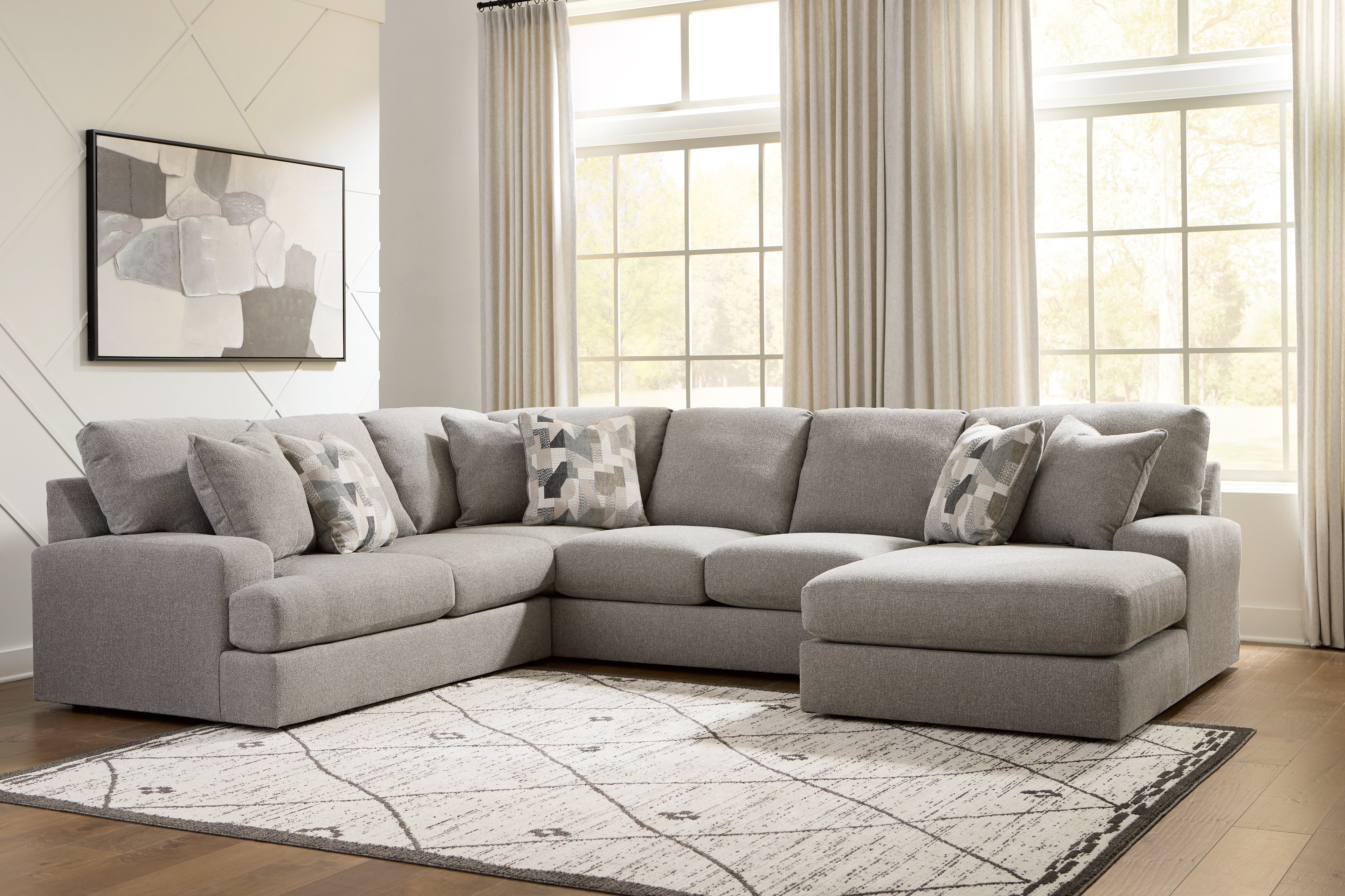 Lindon Smoke 3-Piece Sectional with Chaise - 84704S4