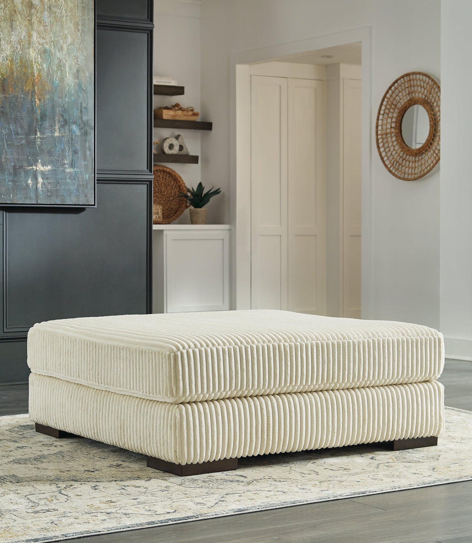 Lindyn 2-Piece Sectional with Ottoman in Ivory - PKG014502