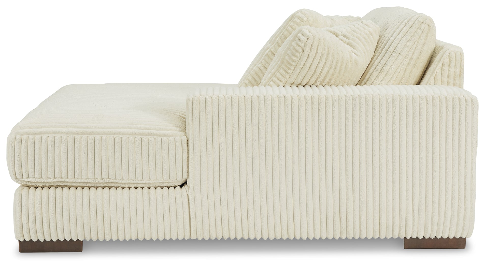 Lindyn Ivory Super Chaise - 21104S16