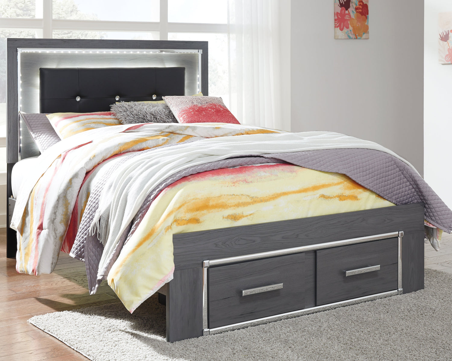 Lodanna Full Panel Bed with 2 Storage Drawers with Mirrored Dresser in Gray - PKG003613