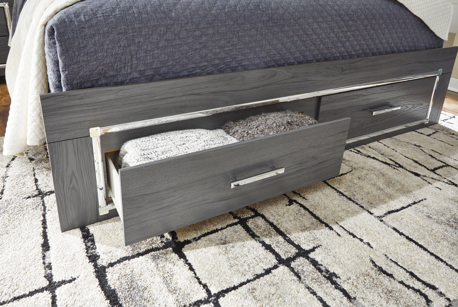 Lodanna Gray King Storage Bed, Dresser, Mirror and 2 Nightstands - B214B35