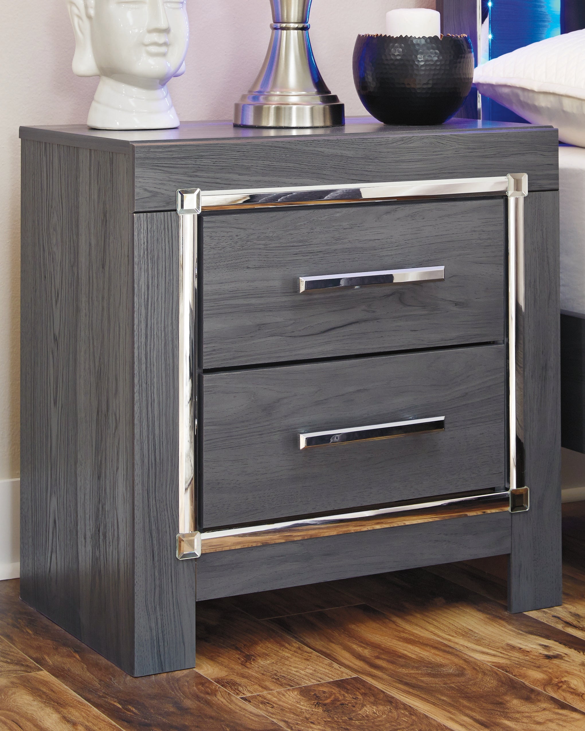 Lodanna Gray King Upholstered Panel Bed, Dresser, Chest and 2 Nightstands - B214B43