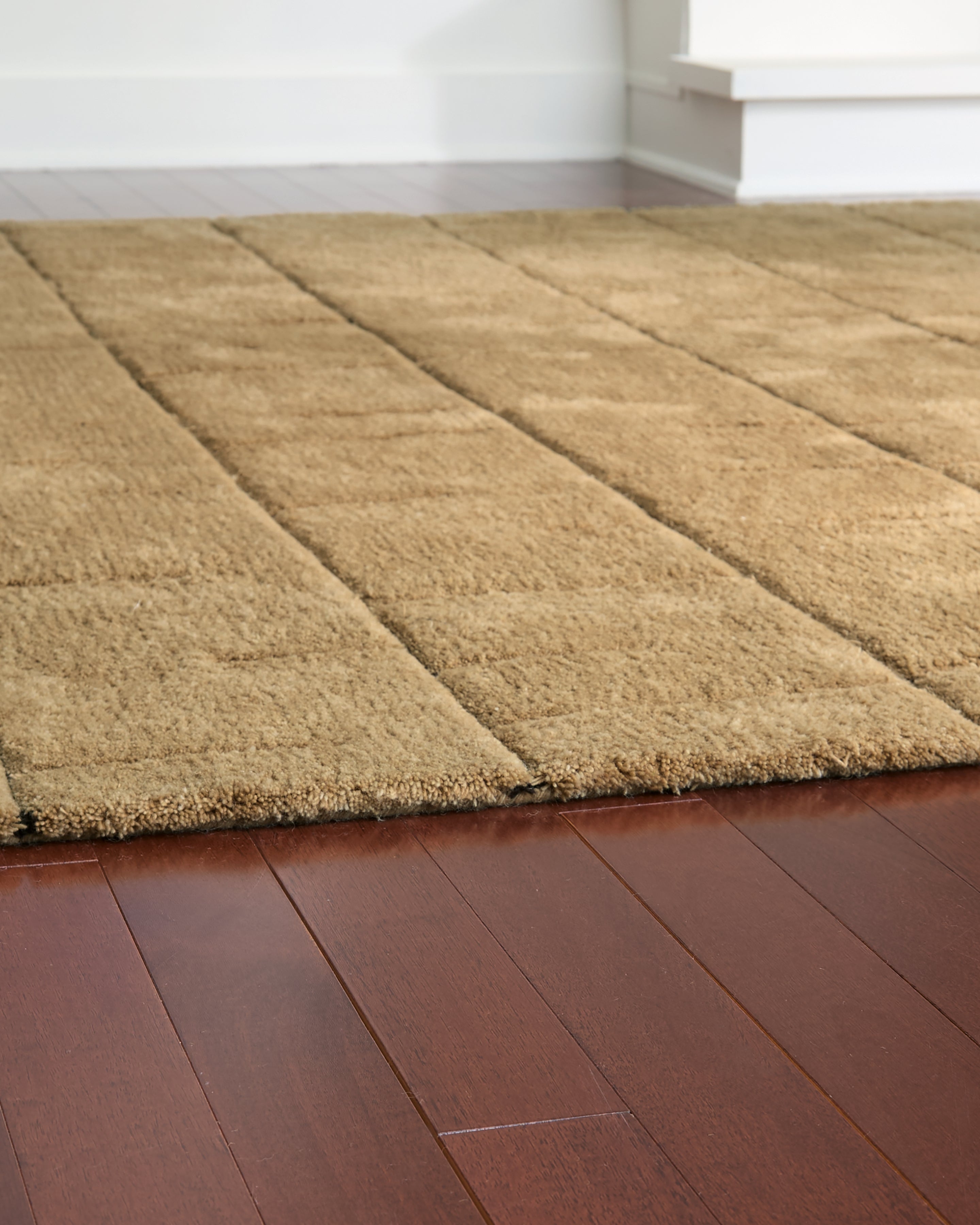 Luzmont Golden Brown Large Rug - R408371