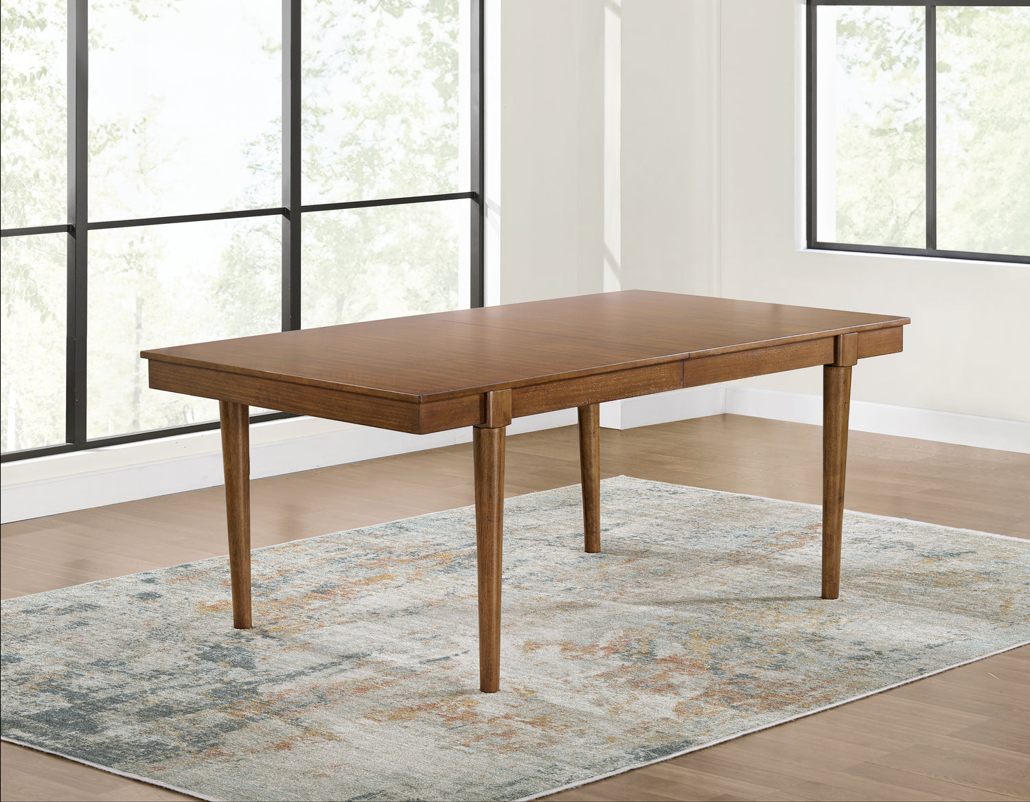 Lyncott Extension Dining Table and 4 Chairs - D615D27