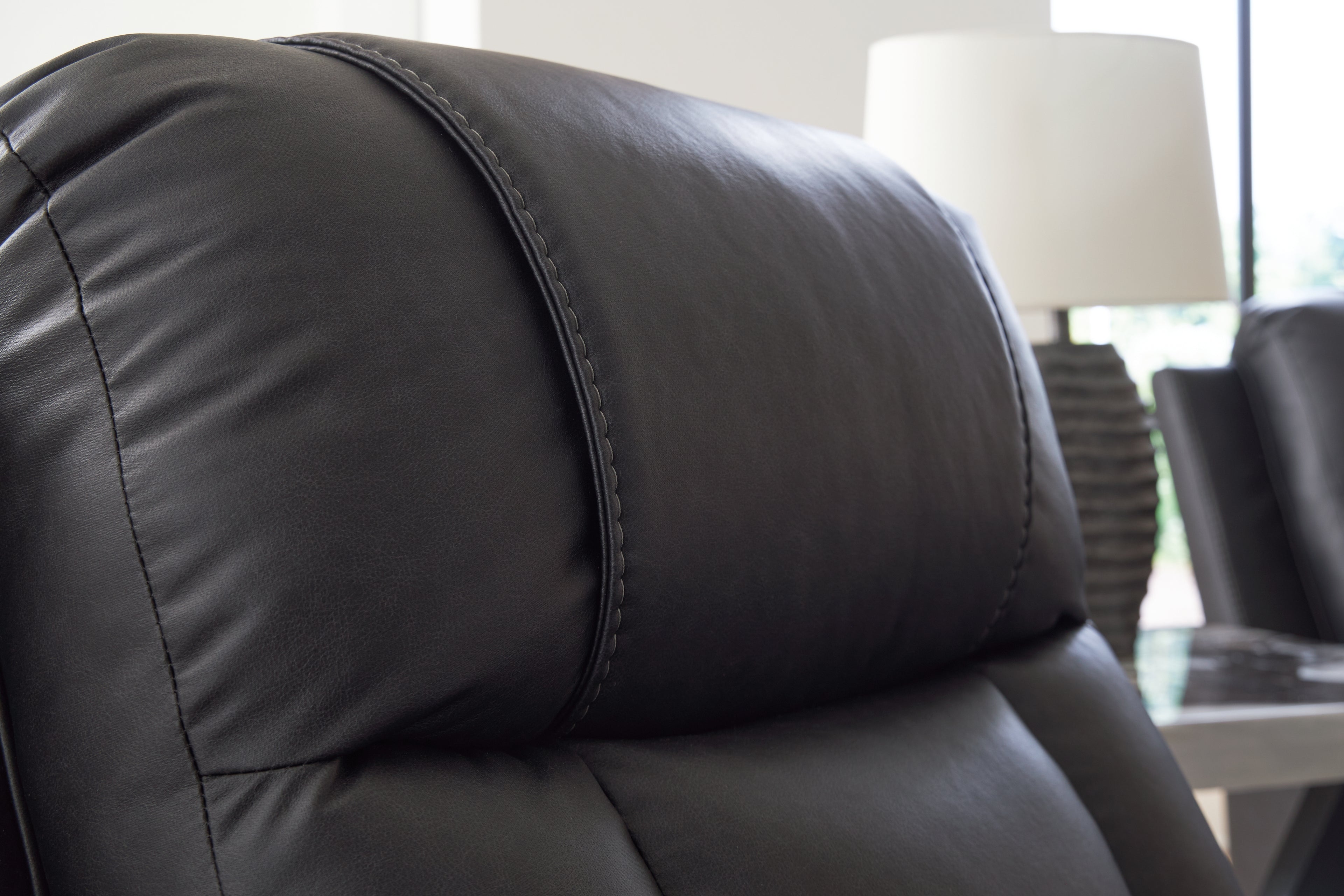 Mackmenville Carbon Recliner - 7471329