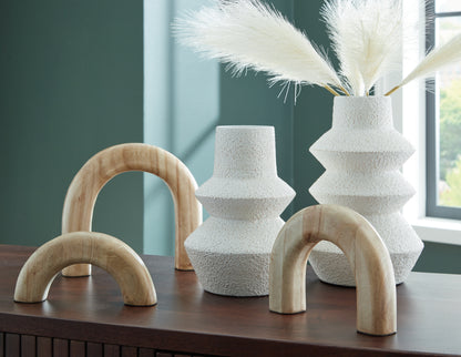 Maddwarth White/Natural Brown Accessory Set (Set of 5) - A2C00214