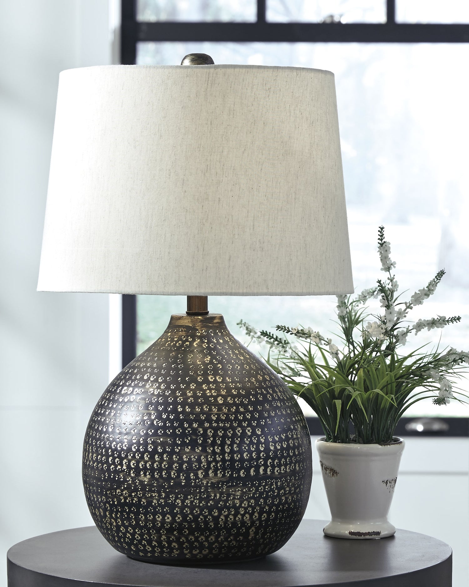 Maire Black/Gold Finish Table Lamp (Set of 2) - L207294X2