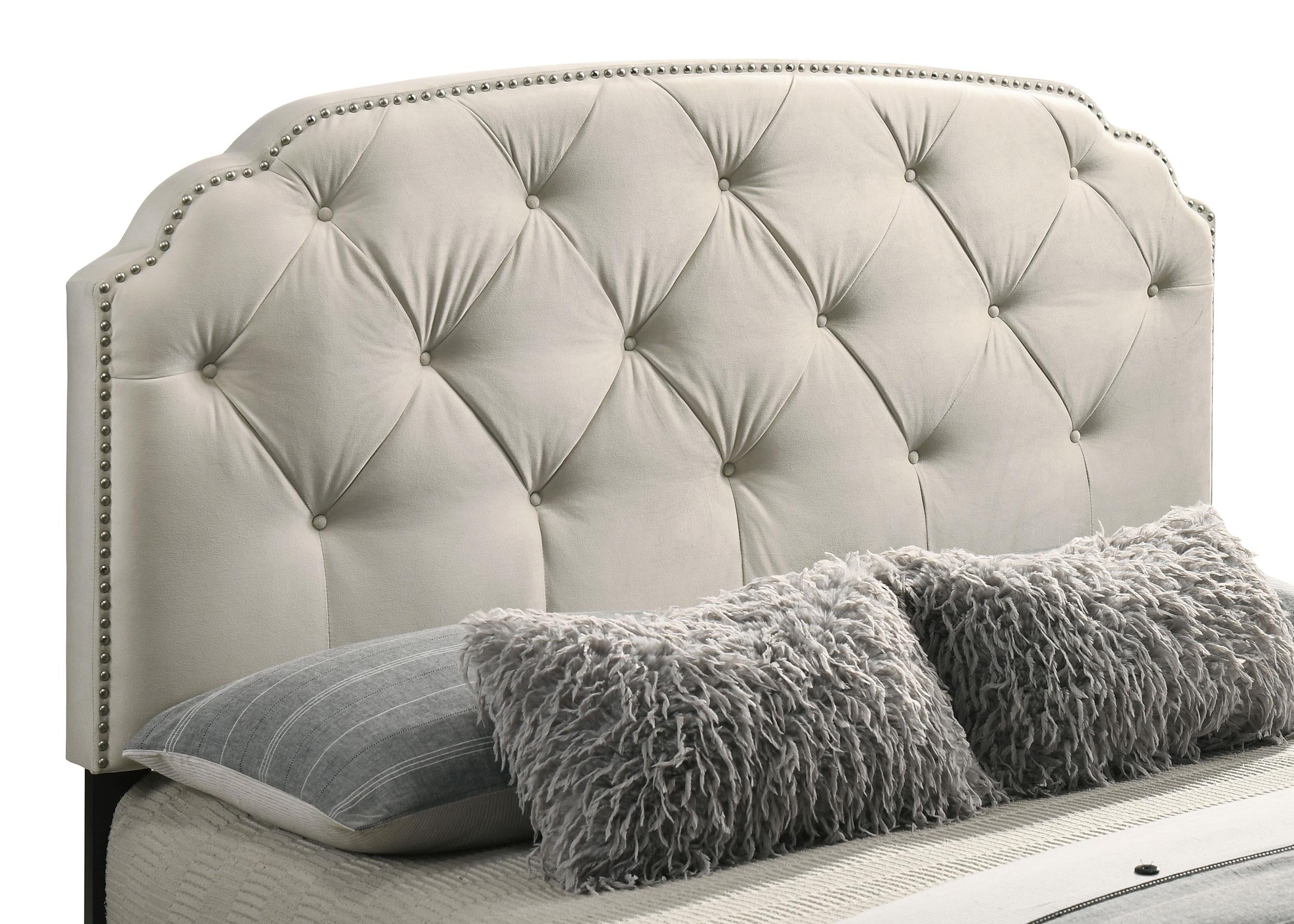 Marianna 4-drawer Upholstered Eastern King Storage Bed Cream - 316011KE