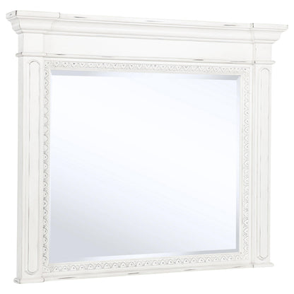 McKinney 5-piece California King Bedroom Set Vintage White - 215871KW-S5