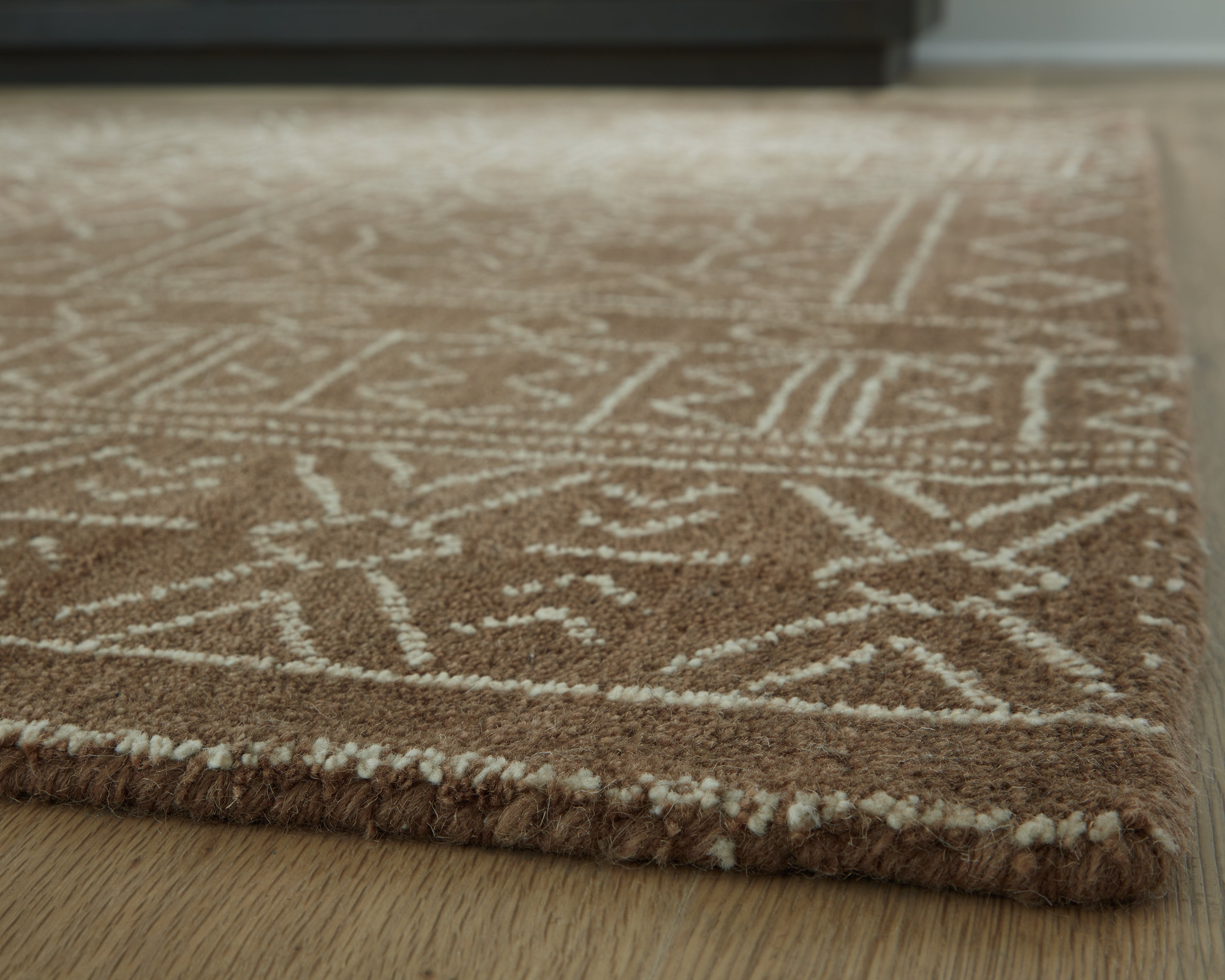 Merrittman Brown/Ivory Medium Rug - R407702