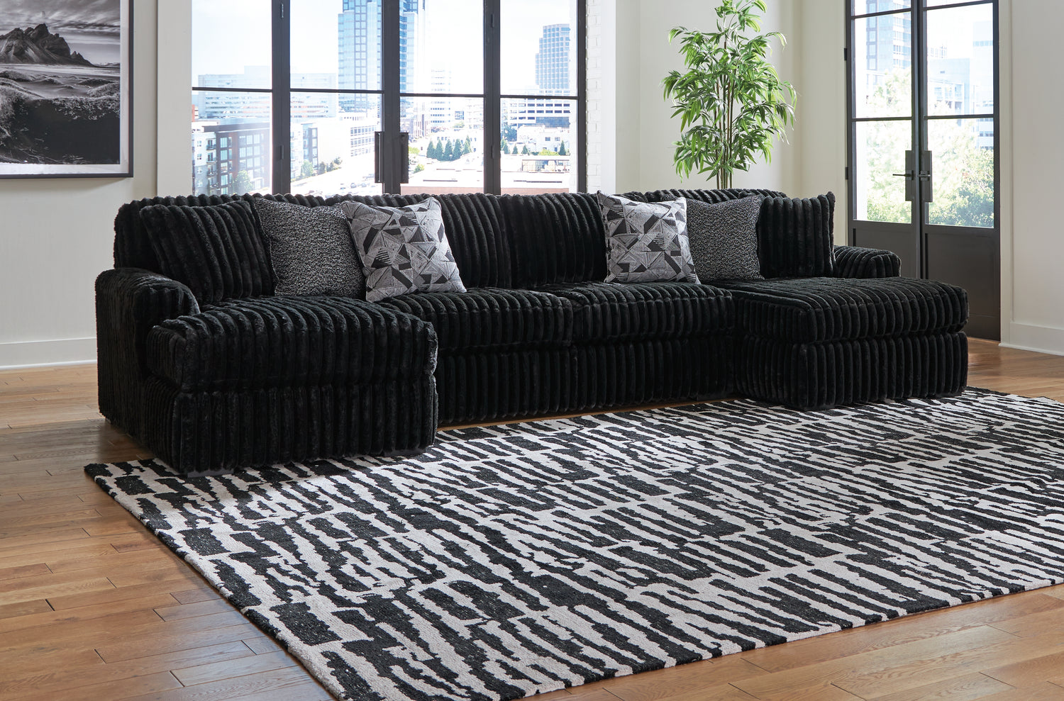 Midnight-Madness Onyx 3-Piece Sectional with Chaise - 98103S5
