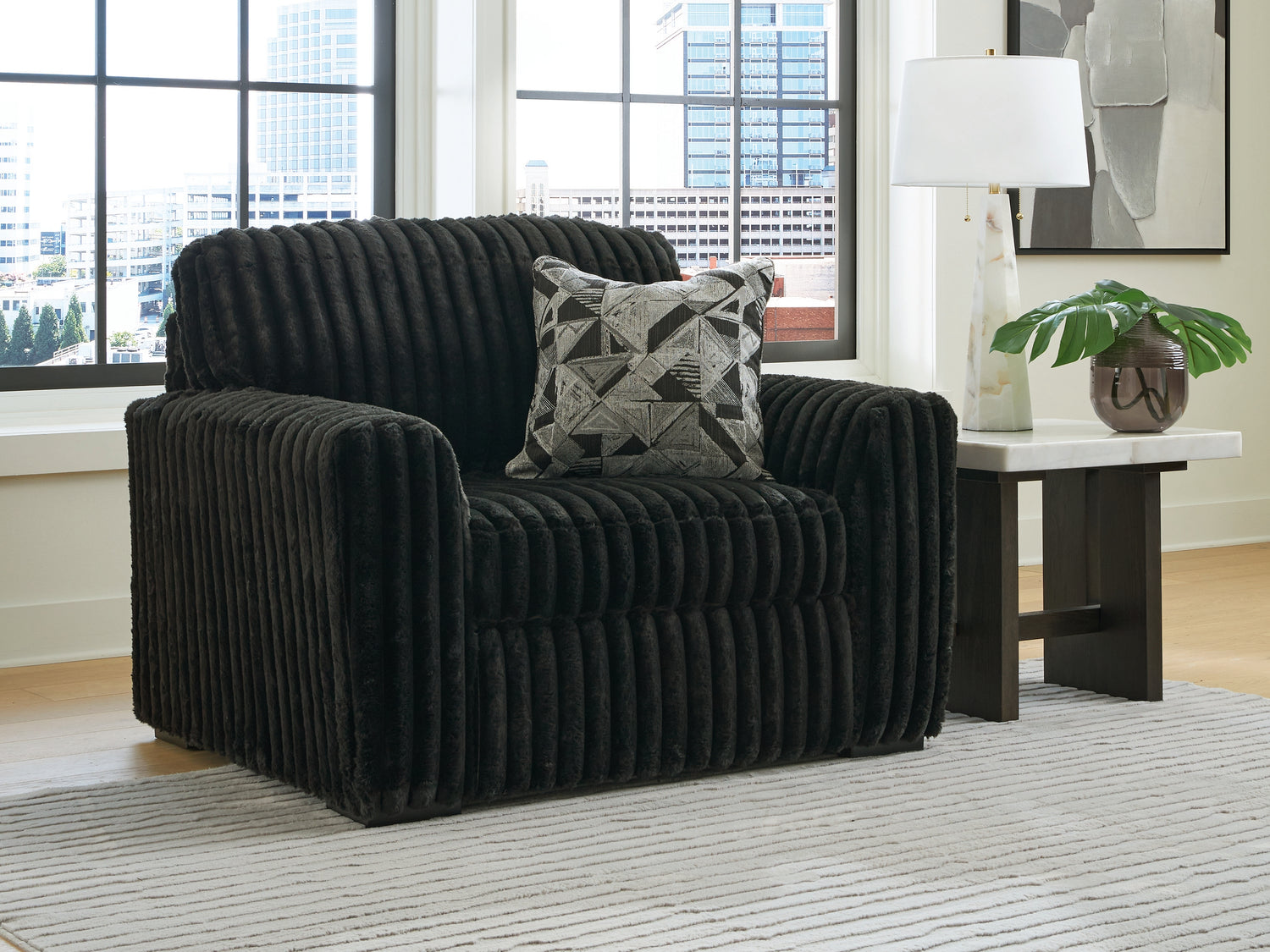 Midnight-Madness Onyx Oversized Chair - 9810323