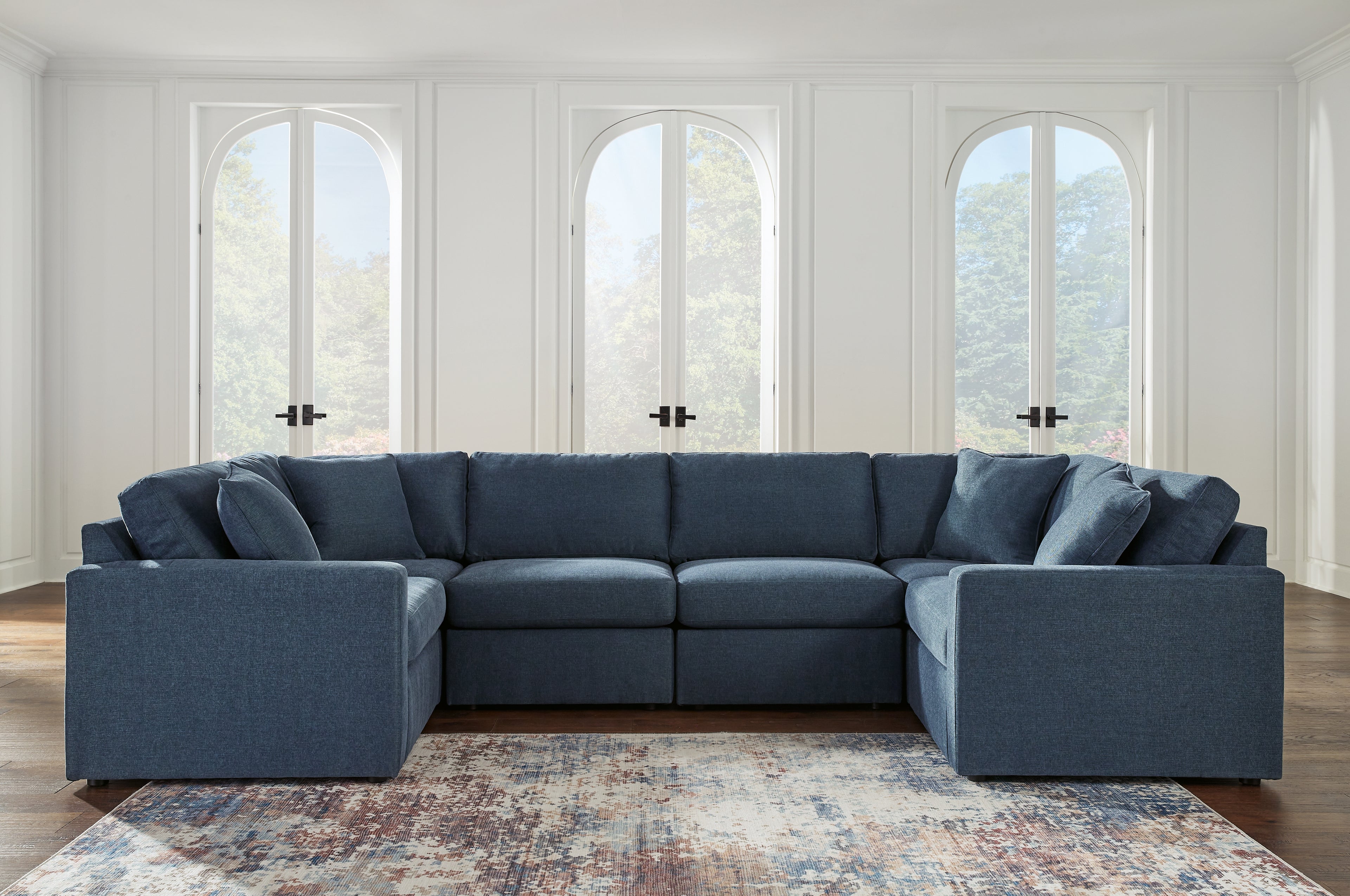 Modmax  6-Piece Sectional and Ottoman - 92121U18
