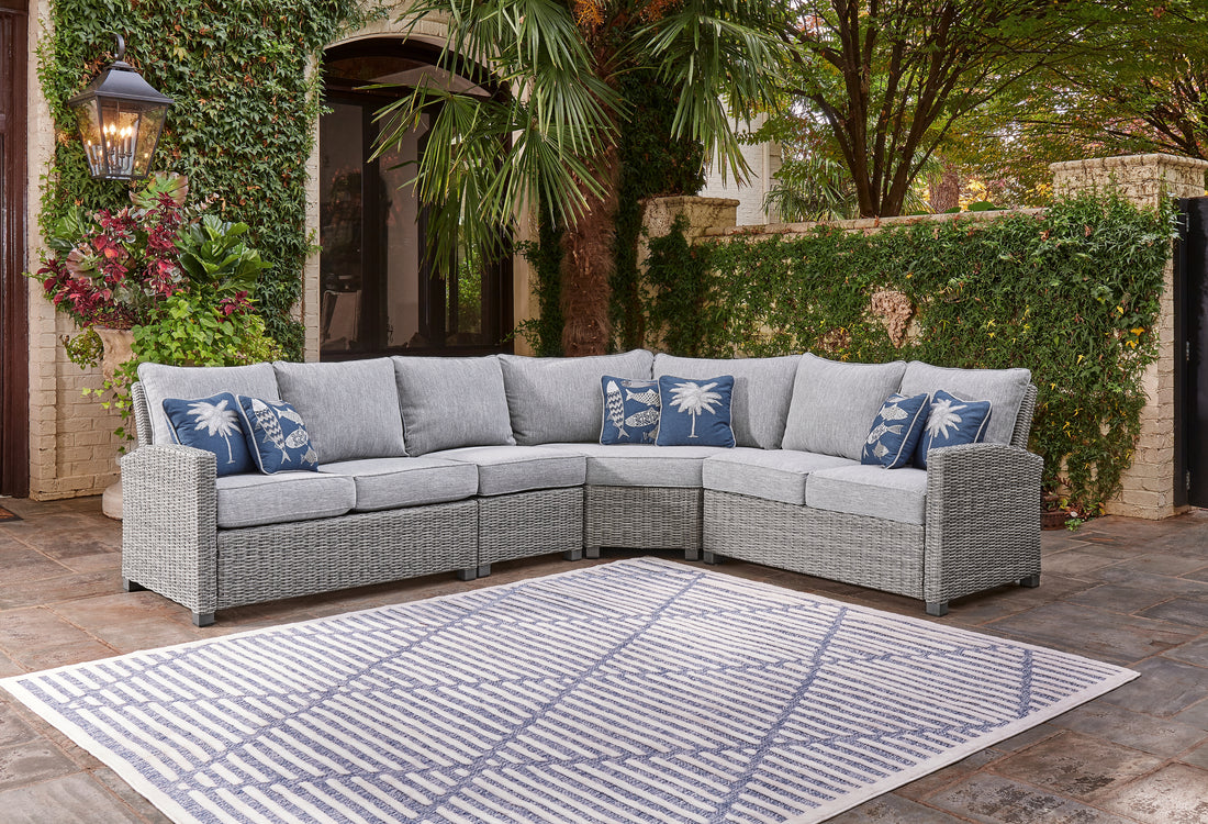 NAPLES BEACH Light Gray 4-Piece Outdoor Sectional - P439P2