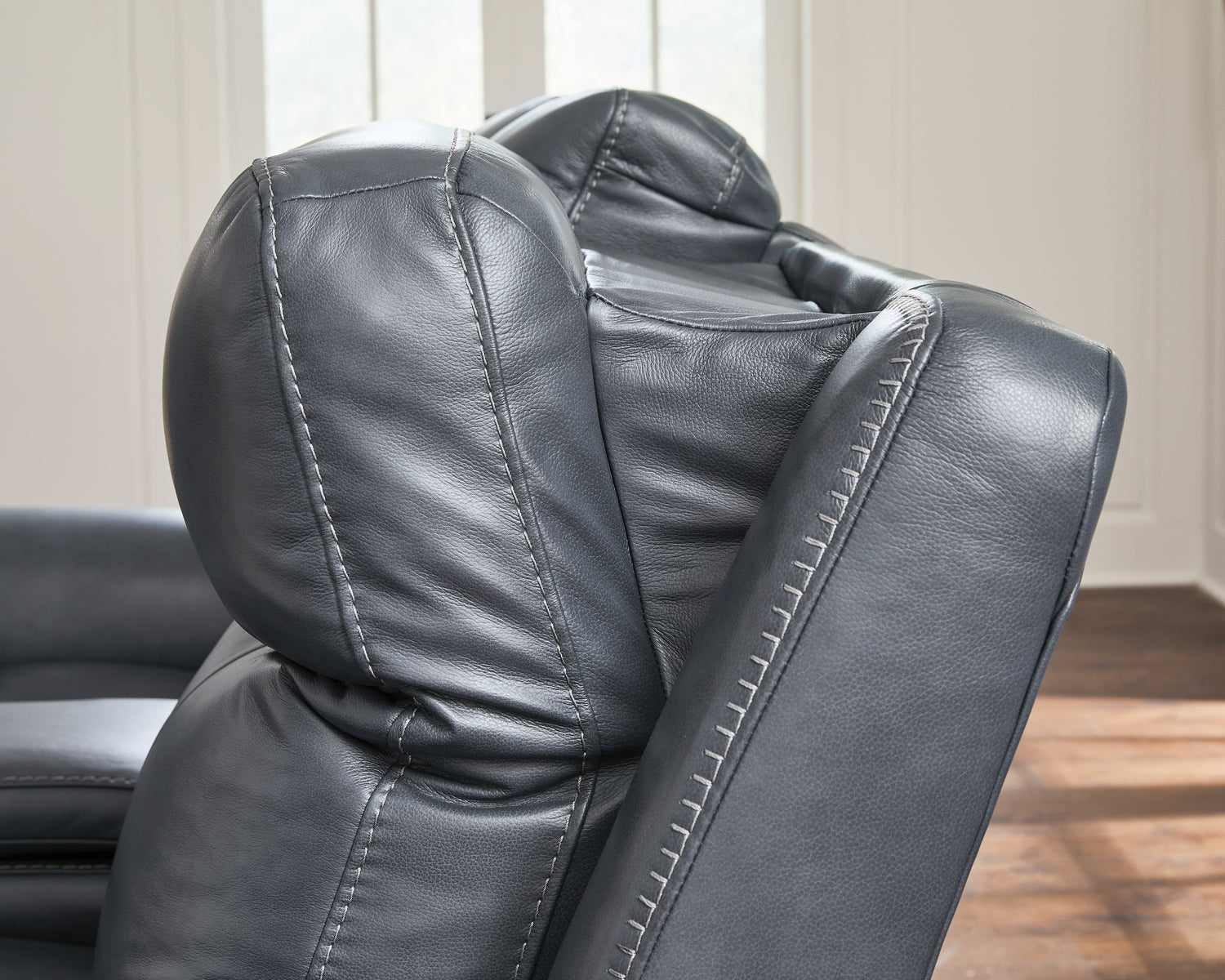 Next Move Admiral Power Reclining Sofa - PCU1210015