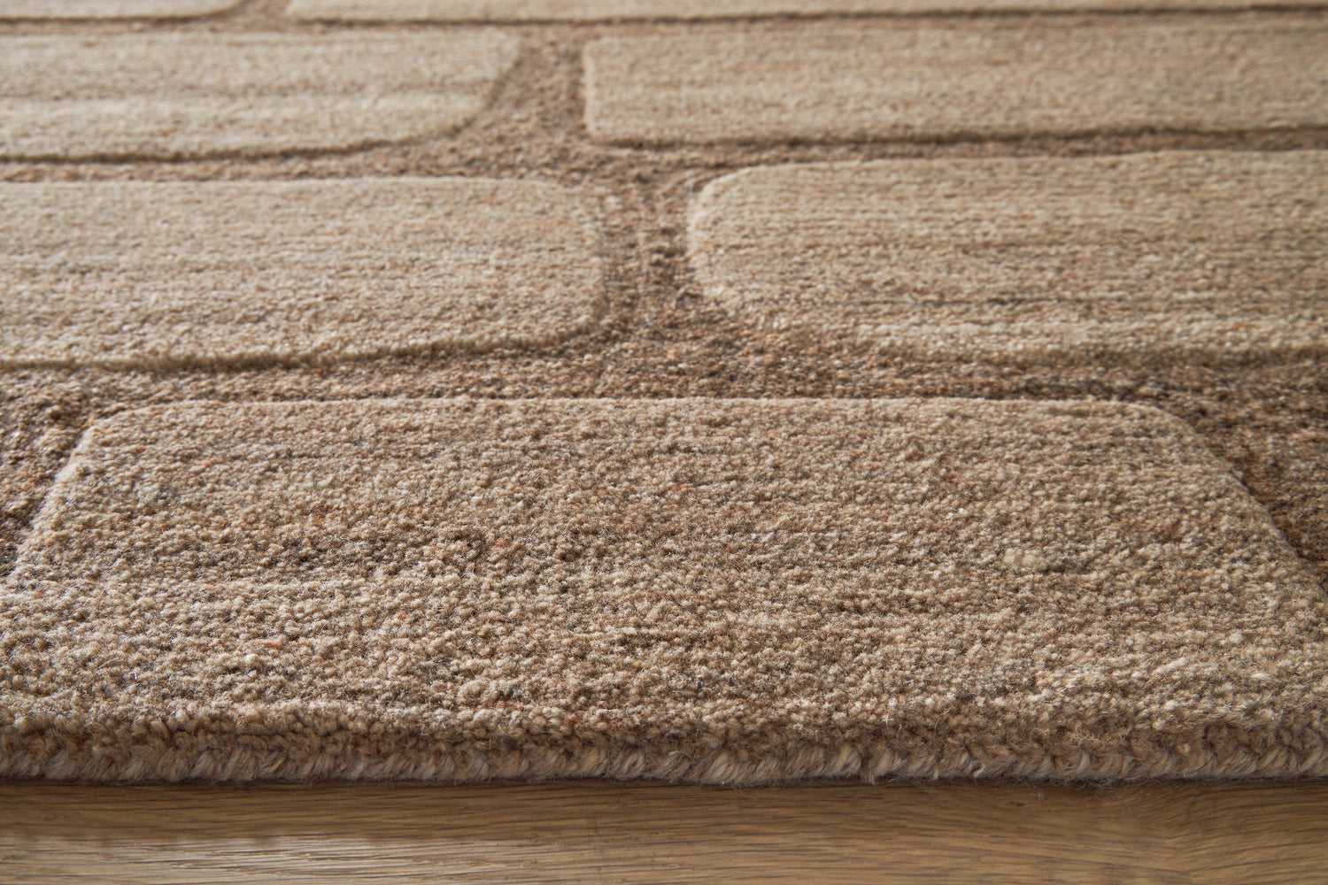 Orest Brown Medium Rug - R407982