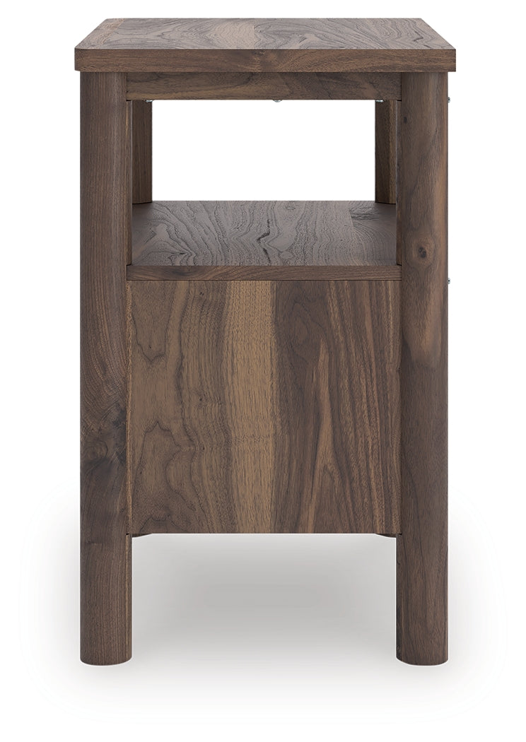 Pamytta Brown Nightstand - PCB2614-91