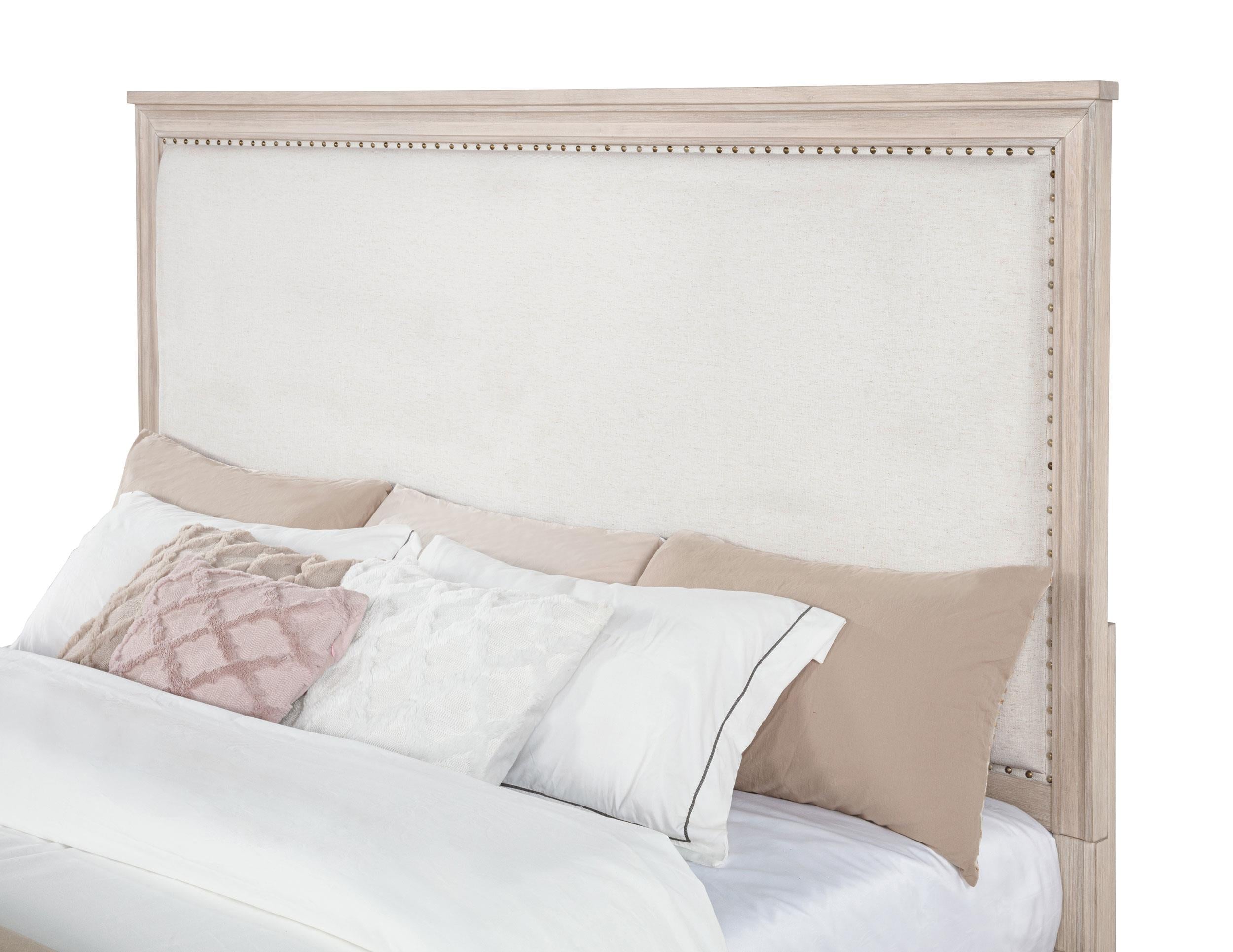 Pembroke 4-piece California King Bedroom Set Washed Oak - 215921KW-S4