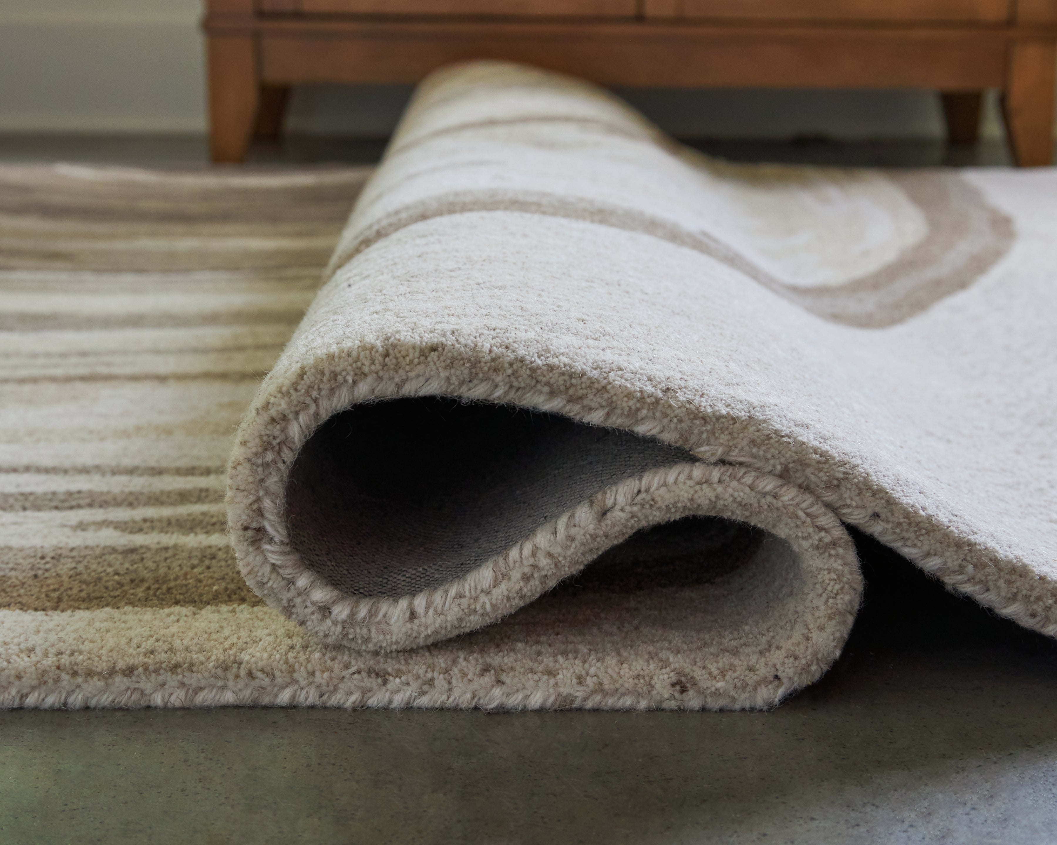 Rizwana Ivory/Brown/Gray Medium Rug - R407762