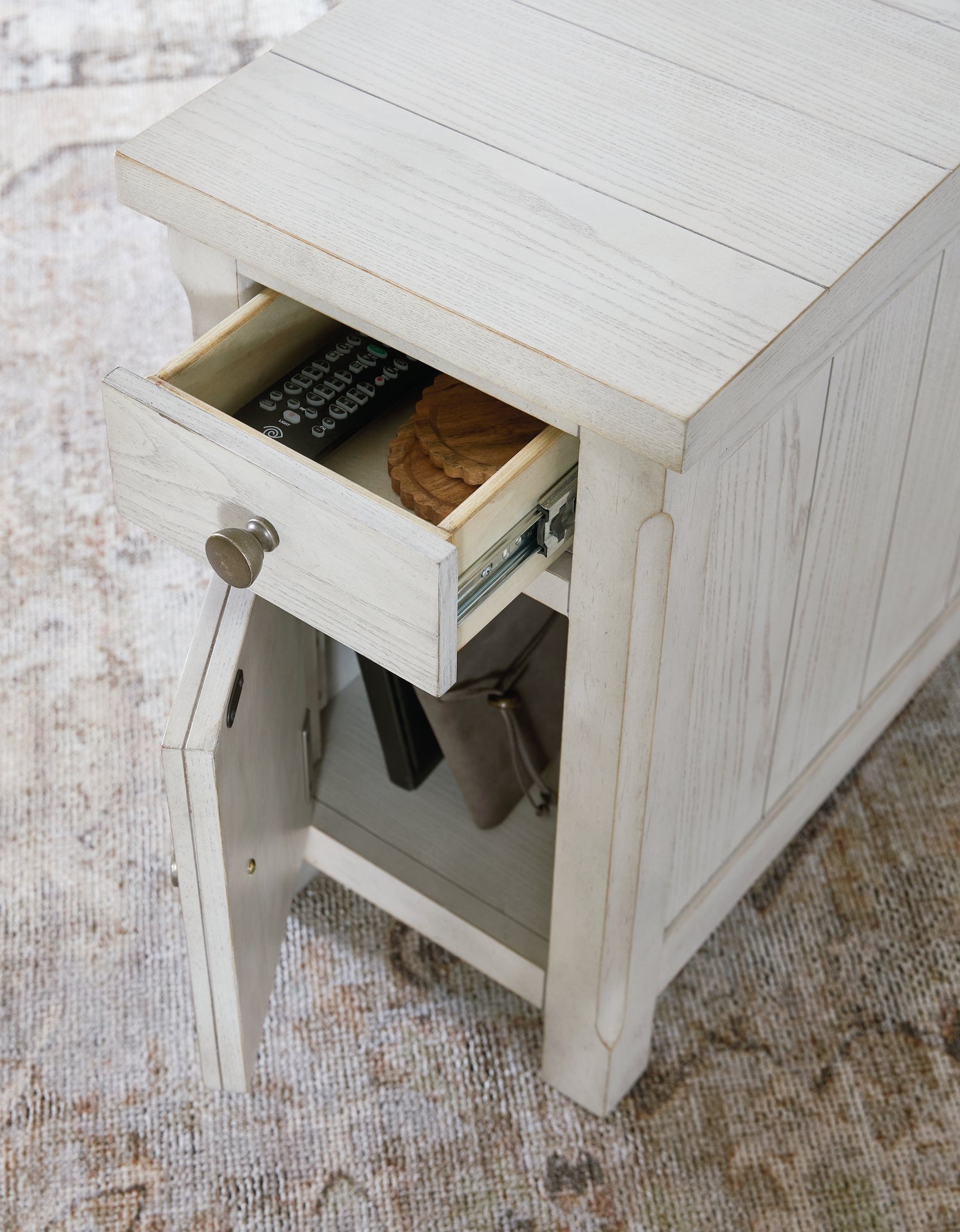 Robbinsdale Antique White Chairside End Table - T729-7