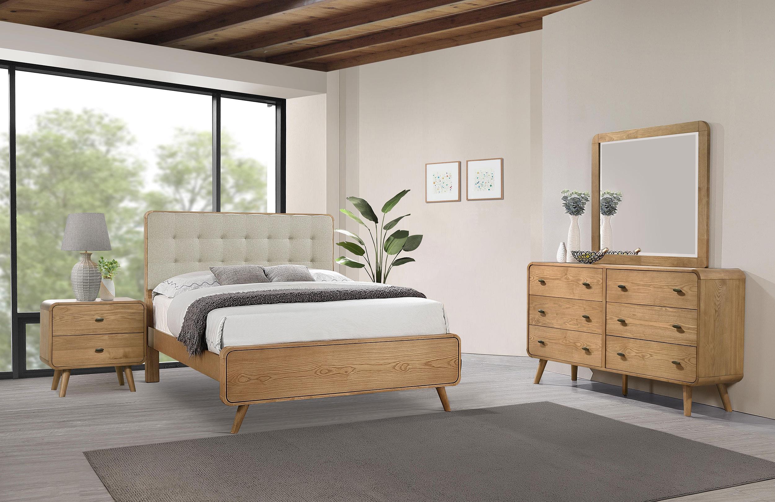 Robyn 4-piece Full Bedroom Set Light Ash - 225091F-S4