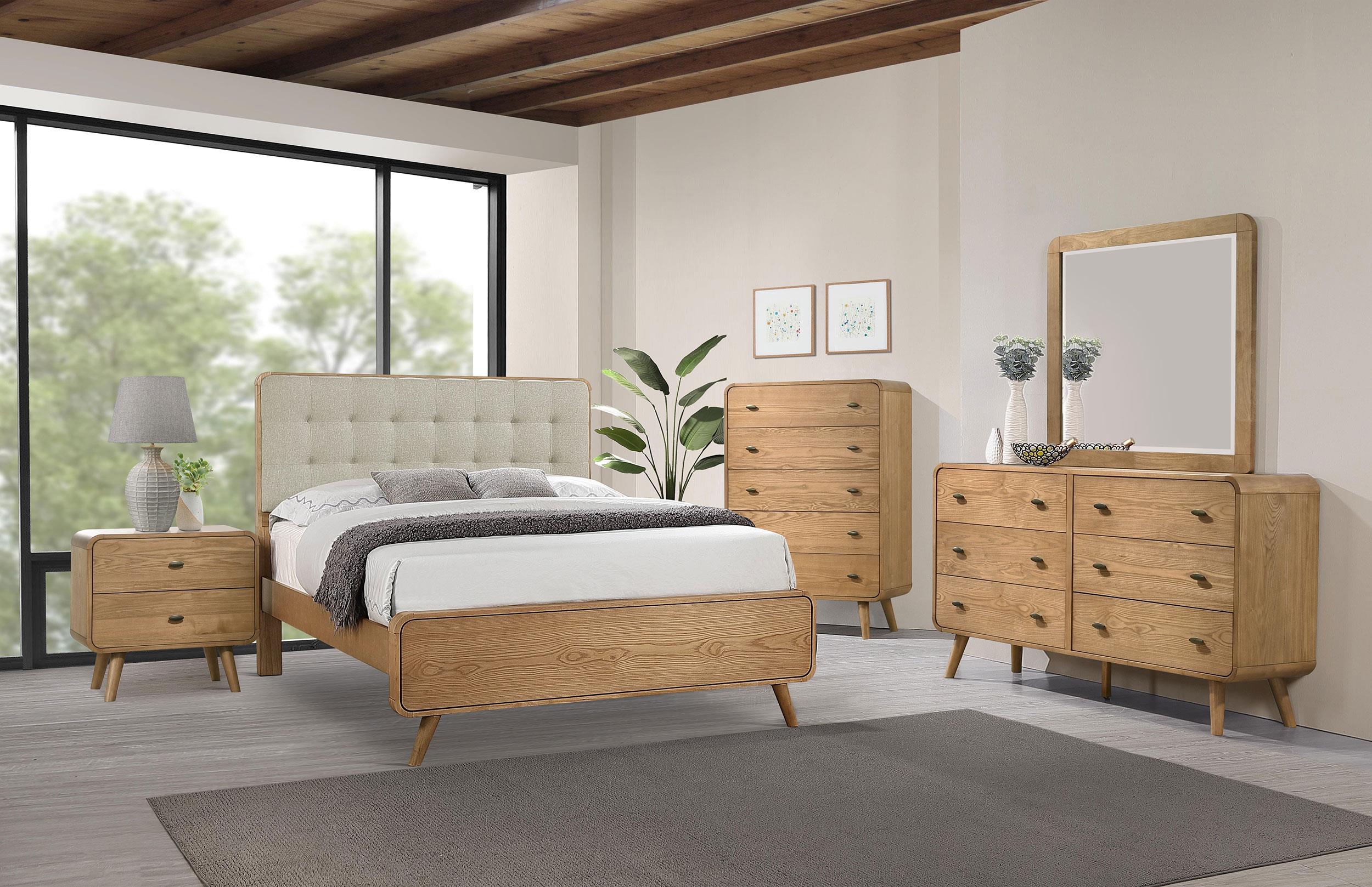 Robyn 5-piece California King Bedroom Set Light Ash - 225091KW-S5